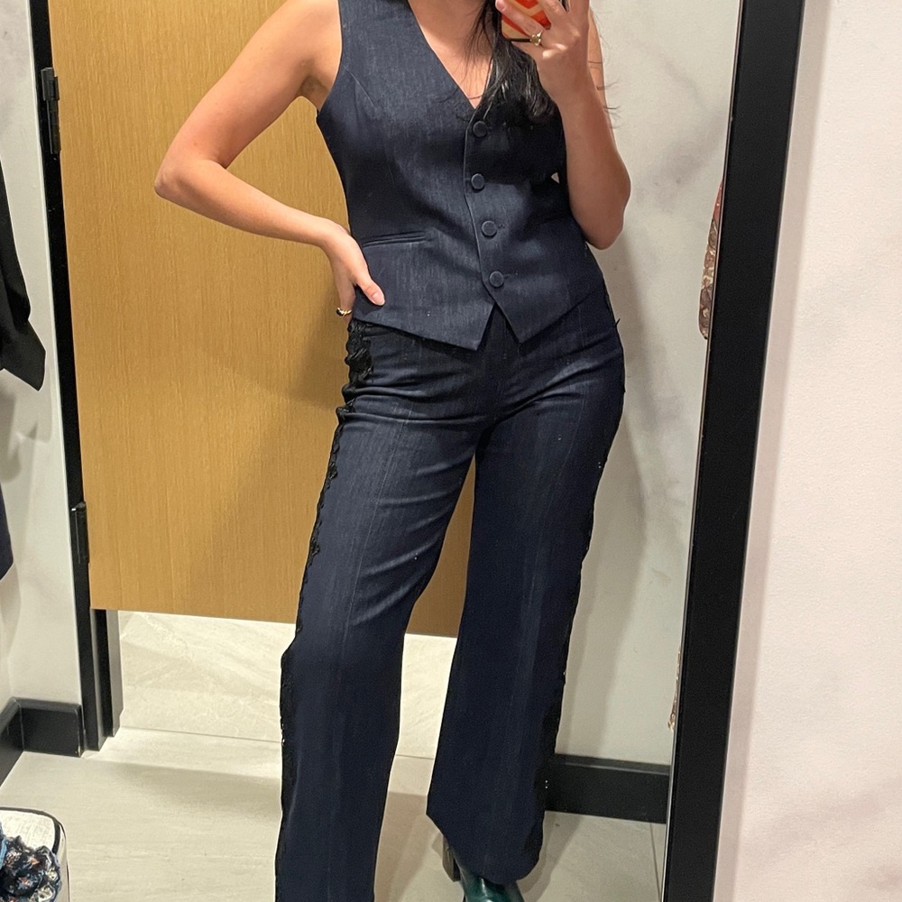 Melanie Lyne 2pc denim vest and lace trim jeans